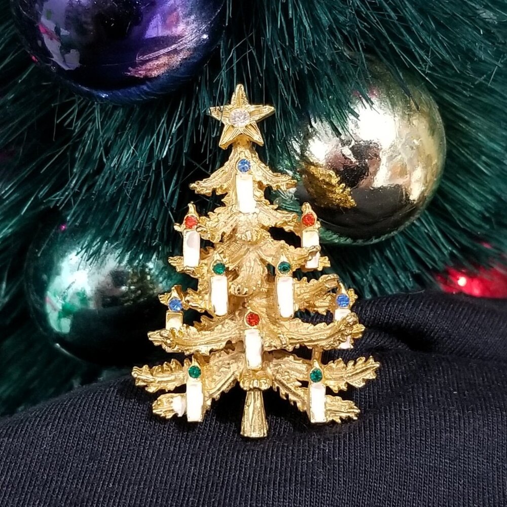 Vintage Signed ART Gold Rhinestone Christmas Tree Brooch Star - Arthur Pepper